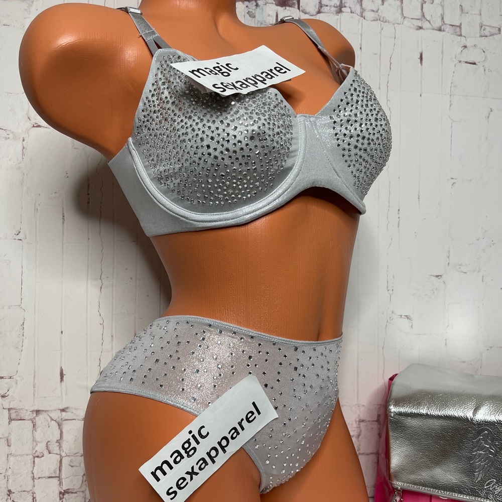 VS LUXE CRYSTALS 32 34 36 BRA M L PANTY SET EMBELLISHMENTS RHINESTONES BLING